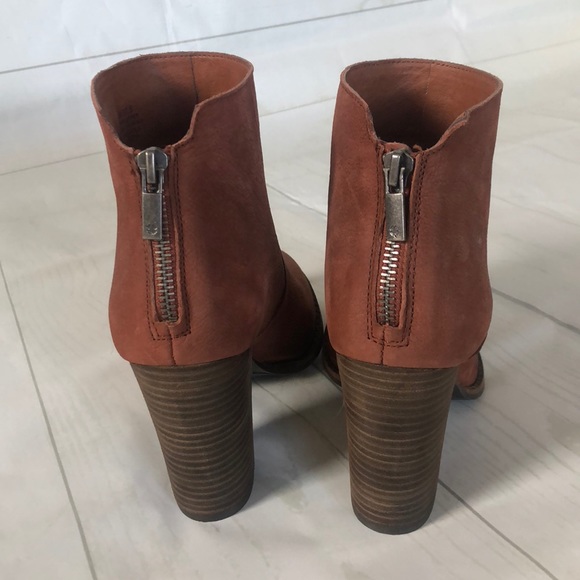 Lucky Brand Liesell Bootie- Russet - Picture 3 of 8